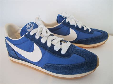 vintage nike shoes for sale.